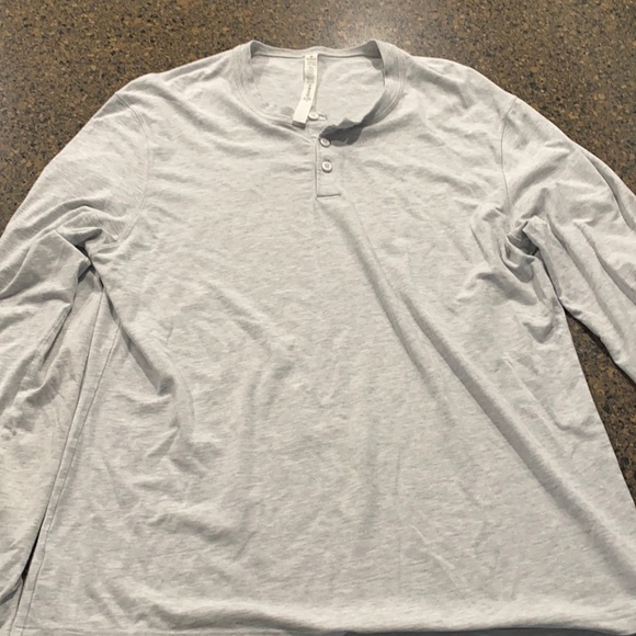 lululemon athletica Other - Men’s Lululemon Henley